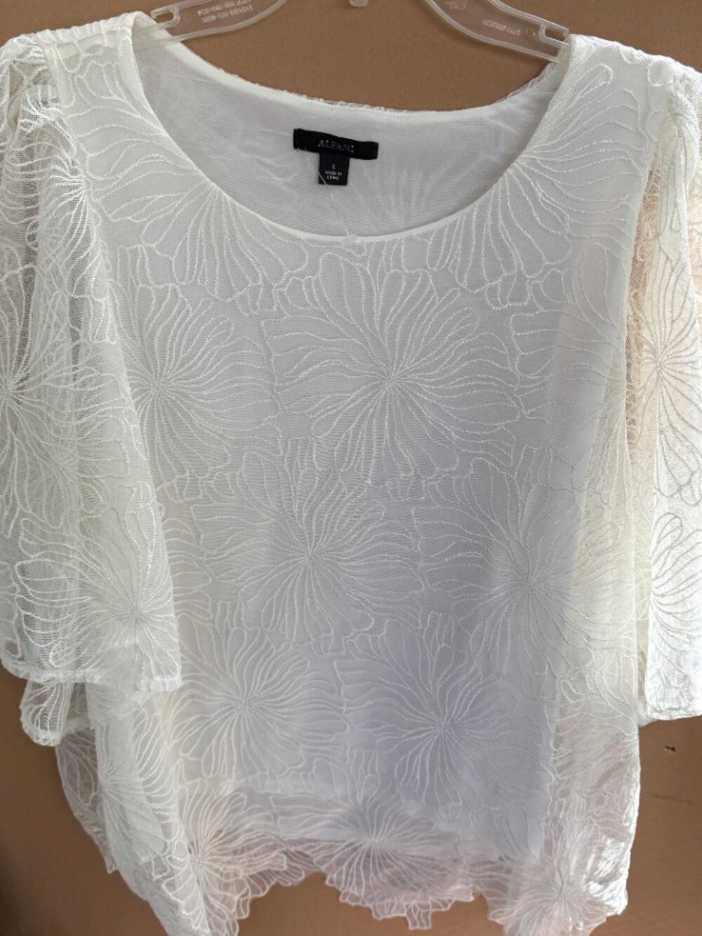 Women's New w/o Tags Alfani Short Sleeve White Lace Floral Sheer Blouse, Large
